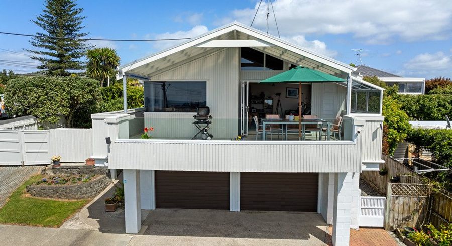  at 1/9 Nigel Road, Browns Bay, Auckland