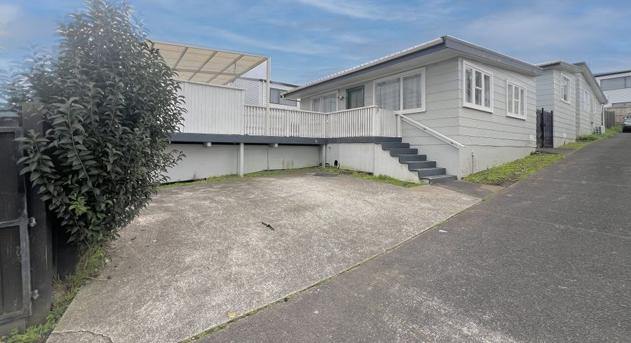  at 52 Tiverton Road, New Windsor, Auckland City, Auckland