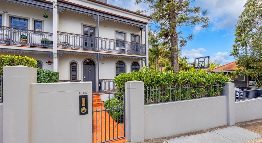  at 1/177 Hurstmere Road, Takapuna, Auckland