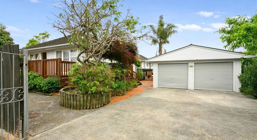  at 17 Brookfield Road, Te Atatu Peninsula, Waitakere City, Auckland