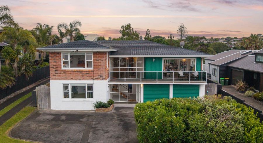  at 5 Ellangowan Road, Waiake, North Shore City, Auckland