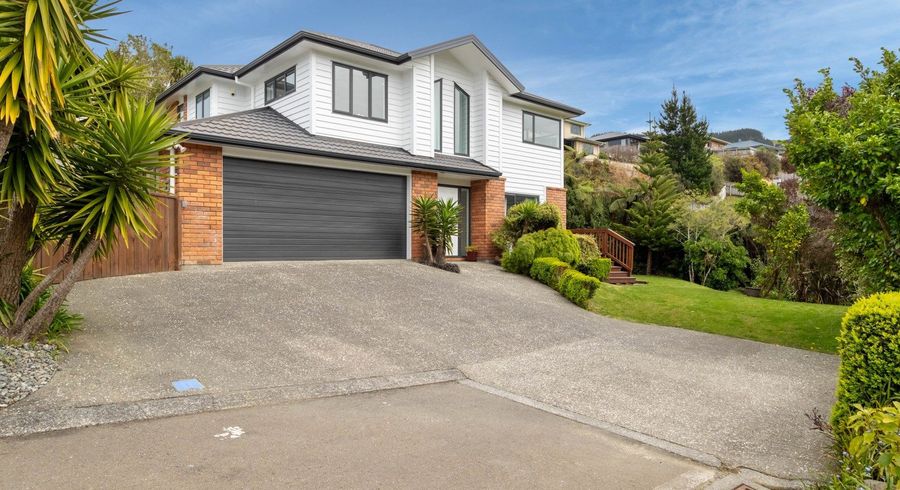  at 5 McEwen Crescent, Riverstone Terraces, Upper Hutt, Wellington