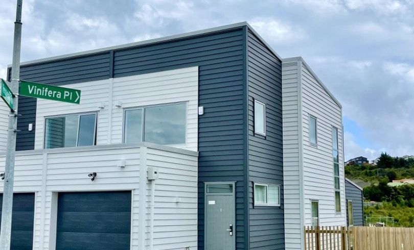  at 10/10 Vinifera Place, Fairview Heights, North Shore City, Auckland