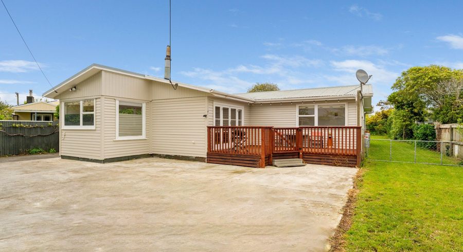  at 103 Atkinson Avenue, Otaki Beach, Otaki