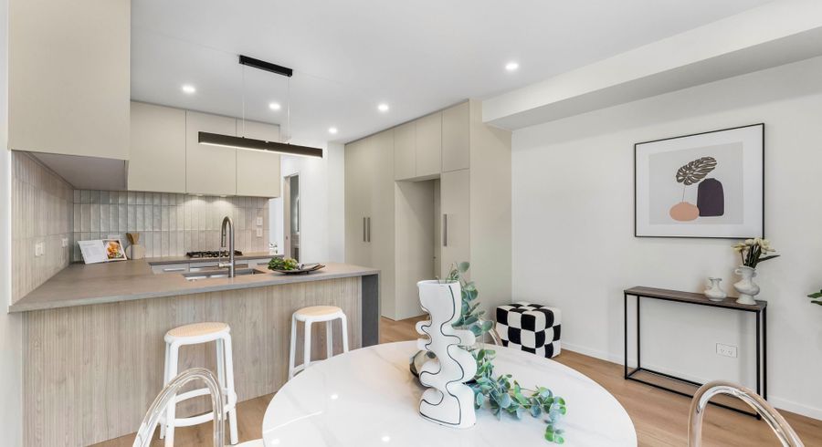  at 4 & 7/1 Waiohua Road, Greenlane, Auckland City, Auckland