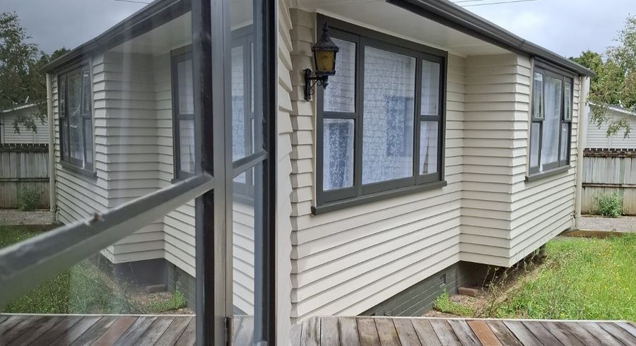  at 7B Abel Tasman Ave, Henderson, Waitakere City, Auckland