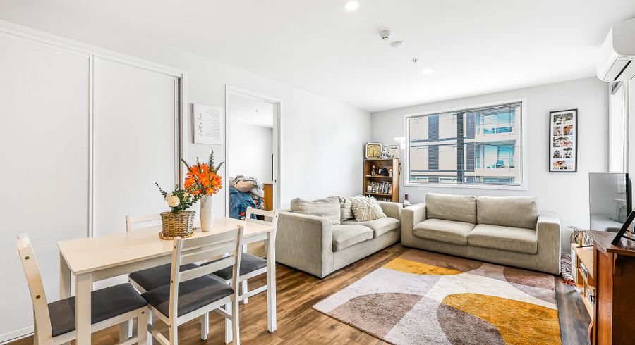  at 206/25 Bute Road, Browns Bay, North Shore City, Auckland