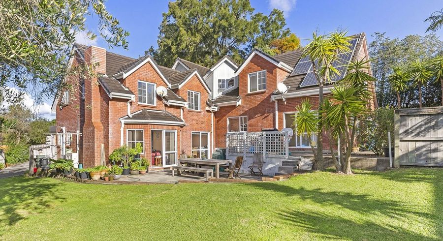  at 8 Te Wharau Drive, Greenhithe, North Shore City, Auckland