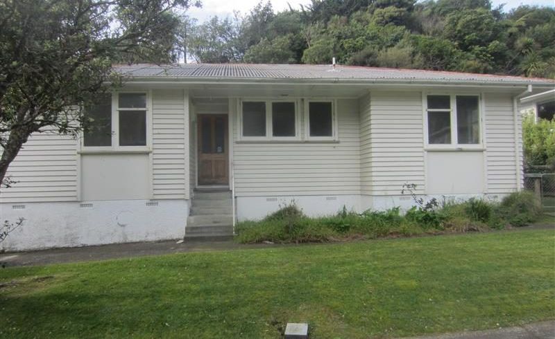  at 208 Sievers Grove, Cannons Creek, Porirua, Wellington