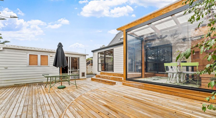  at 30a Holiday Road, Stanmore Bay, Rodney, Auckland