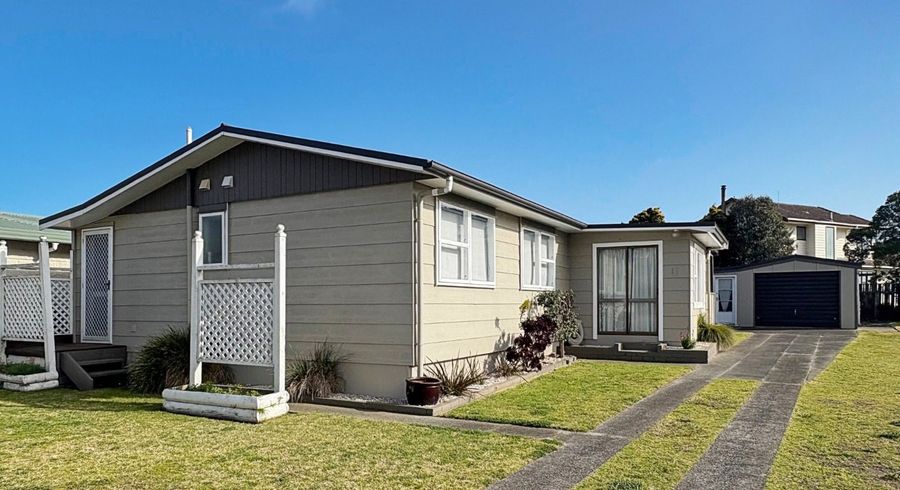  at 49 Thomas Place, Foxton Beach, Horowhenua, Manawatu / Whanganui