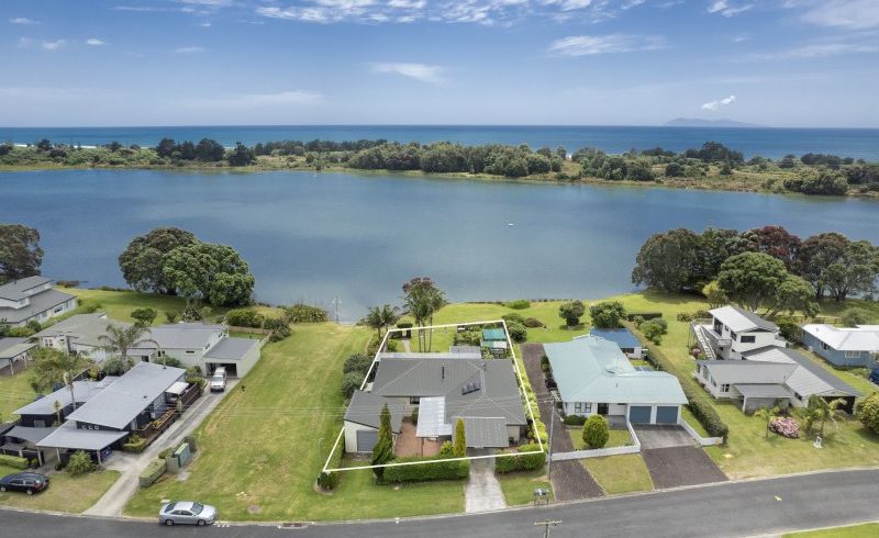  at 28 Roretana Drive, Athenree, Waihi Beach