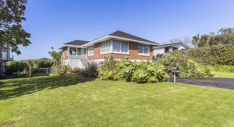  at 15 McBreen Avenue, Northcote, Auckland