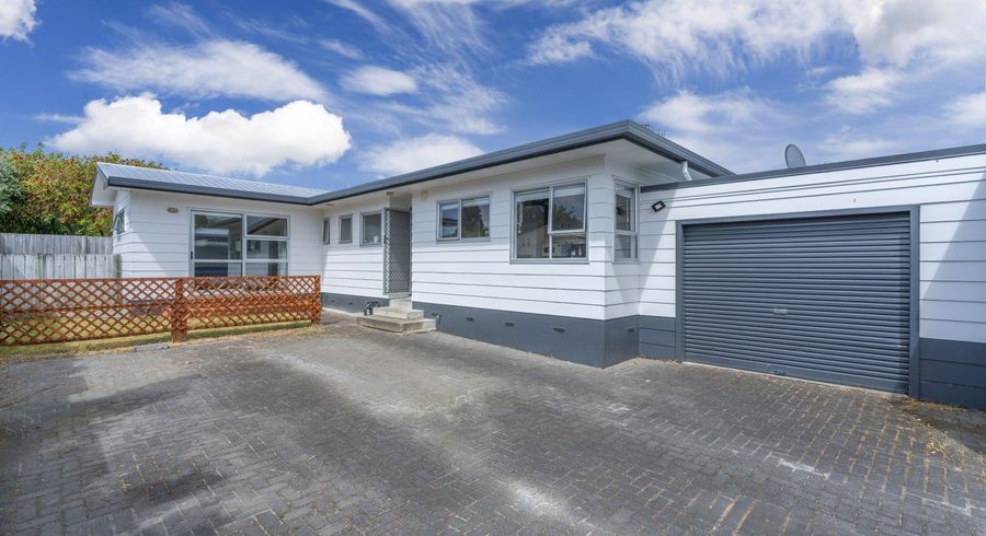  at 2/35 Otupai Street, Two Mile Bay, Taupō
