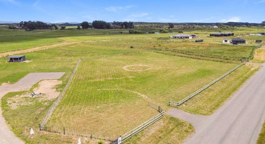  at 38 Mowhia Grove, Waitarere, Horowhenua, Manawatu / Whanganui