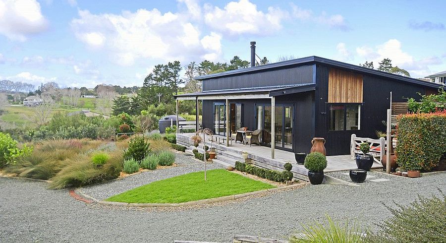  at 5 Lupis Way, Kaiwaka
