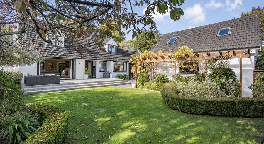  at 106 Barton Avenue, Heretaunga, Upper Hutt