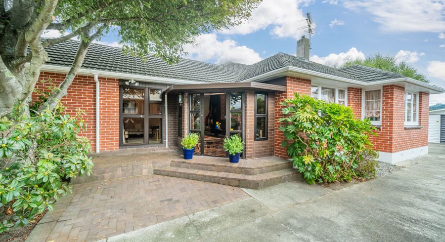  at 8 Kelly Grove, Elderslea, Upper Hutt