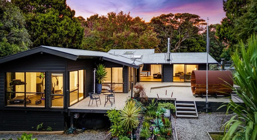  at 192 Mountain Road, Henderson Valley, Waitakere City, Auckland