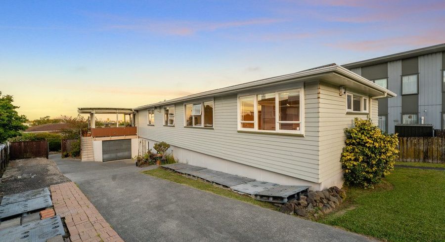  at 65 Potter Avenue, Northcote, North Shore City, Auckland
