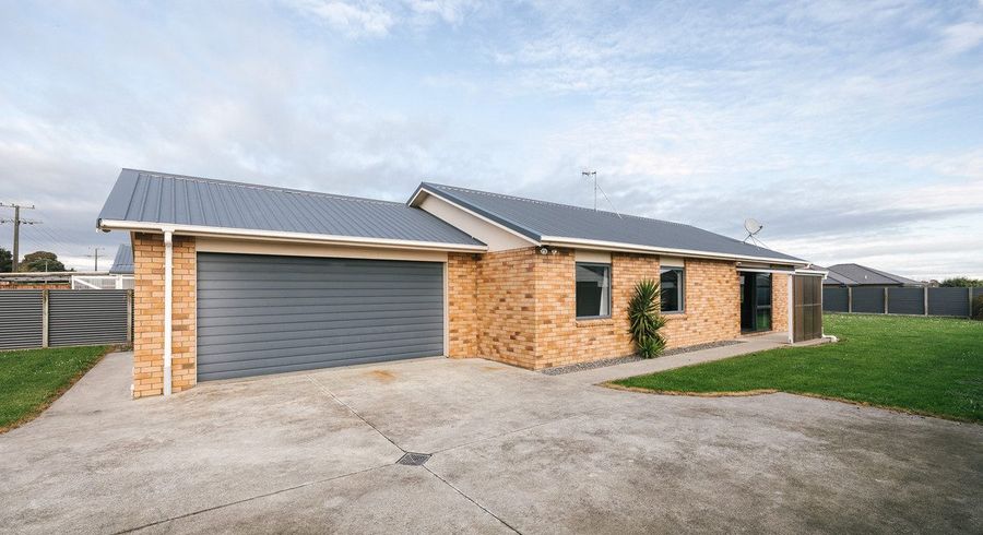  at 22 Phillips Street, Sanson, Manawatu, Manawatu / Whanganui