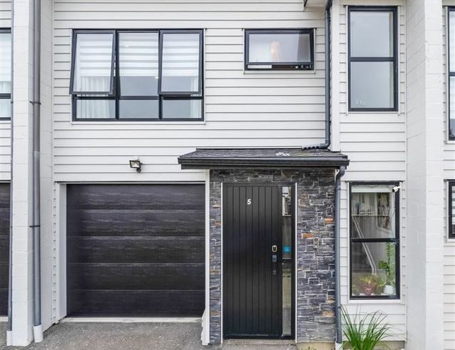  at 5/36 Gloucester Road, Manurewa, Auckland