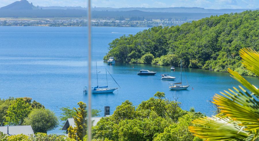  at 21 Te Urunga Place, Acacia Bay, Taupo