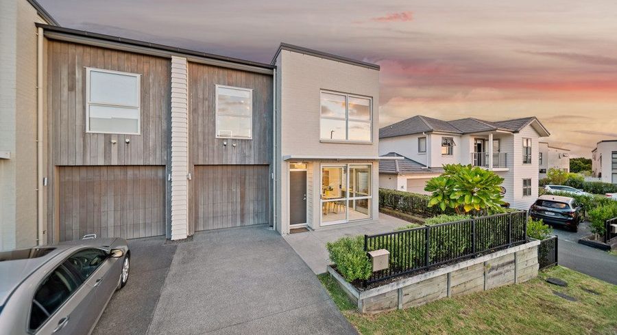  at 3 Matairangi Avenue, Totara Heights, Auckland