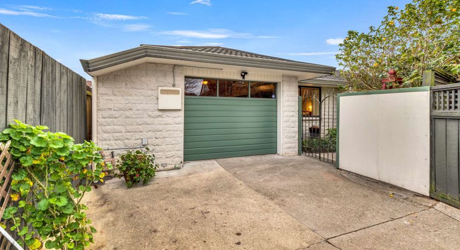  at 3 Caroline Crescent, Highbury, Palmerston North, Manawatu / Whanganui