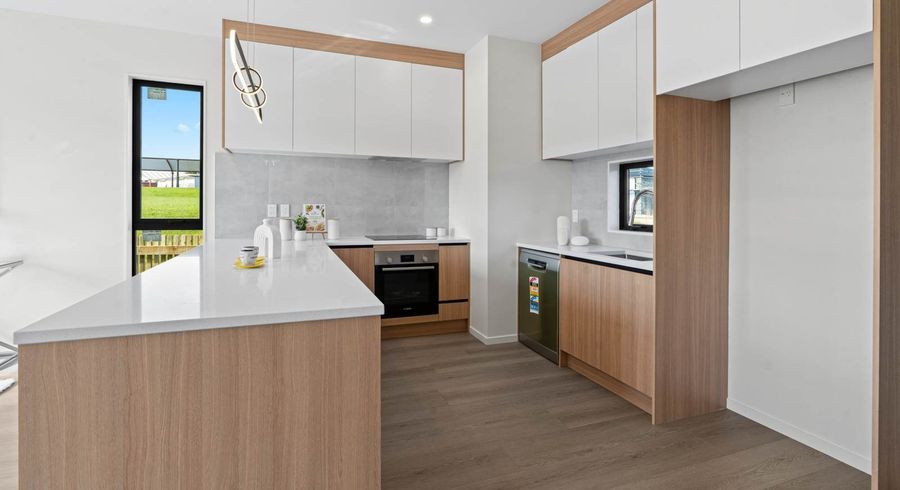  at Lot 5/29 Raglan Street, Mangere East, Manukau City, Auckland