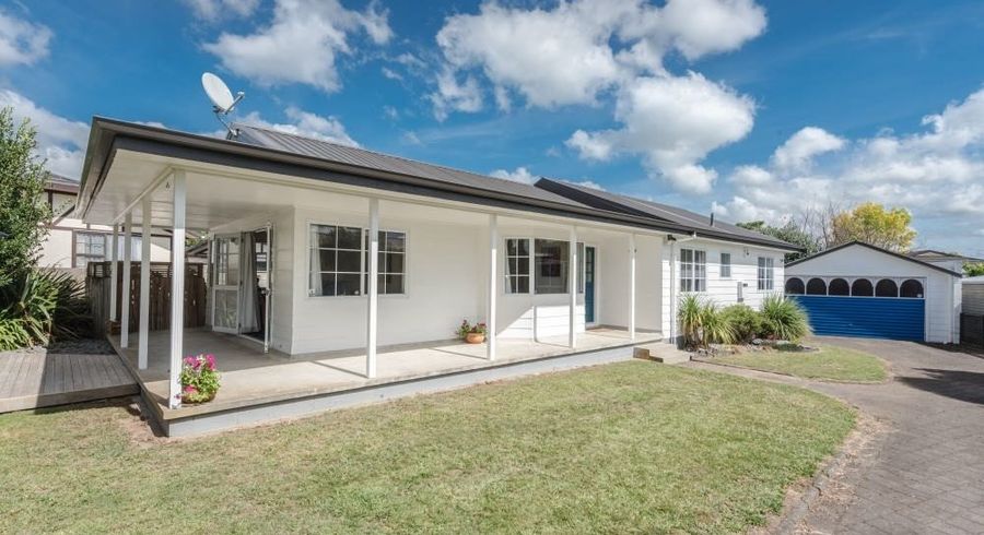  at 107 Oakfield Crescent, Pukete, Hamilton