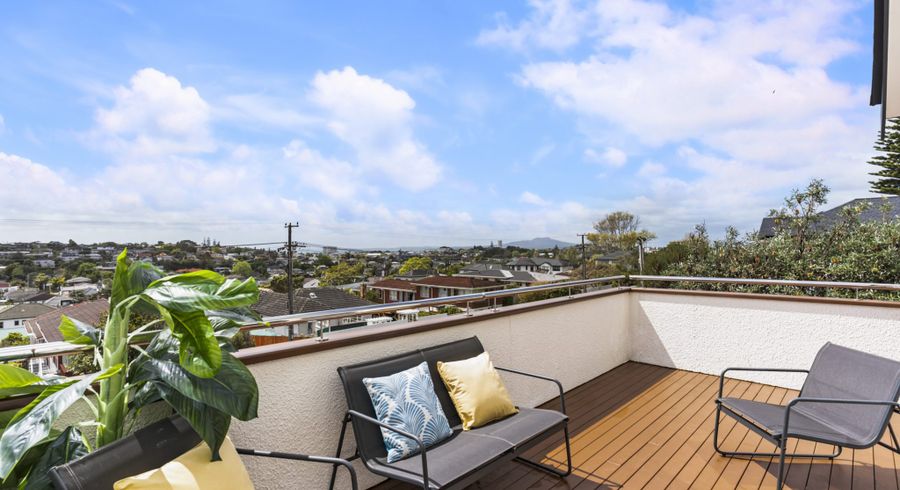  at 1/26 Quebec Road, Milford, Auckland
