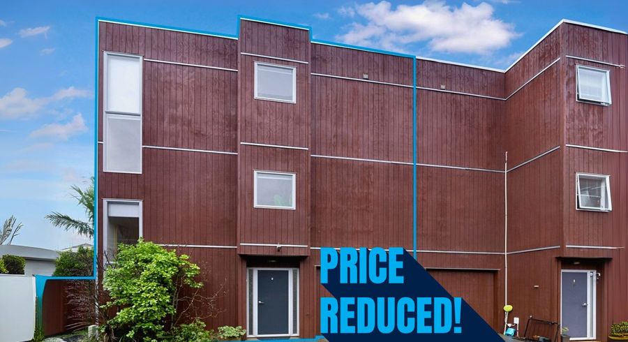  at 76N Edmonton Road, Henderson, Waitakere City, Auckland