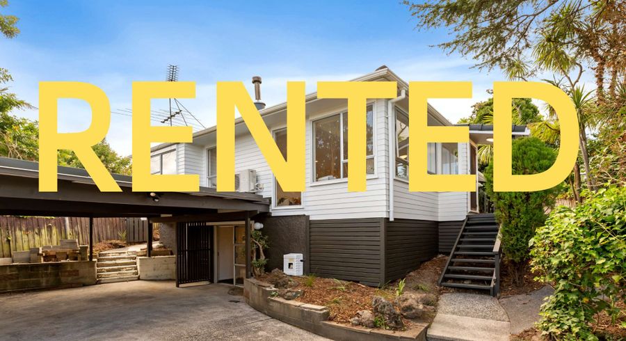  at 4 Powrie Street, Glenfield, Auckland