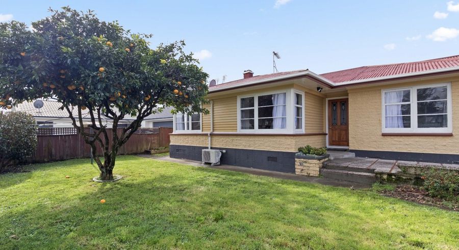  at 3 Saint Pauls Road, Chartwell, Hamilton