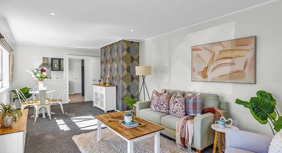  at 2/32 Hurley Road, Paraparaumu Beach, Kapiti Coast, Wellington