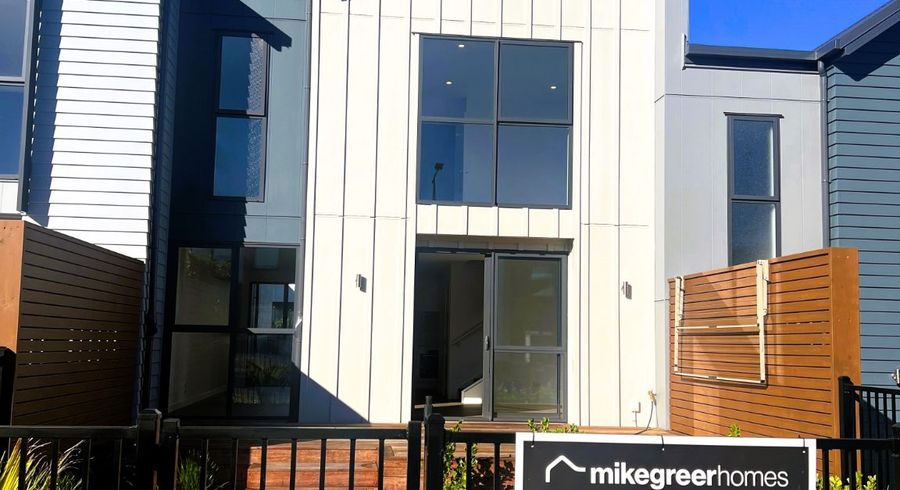  at 7/36 Henry Tayler Rise, Milldale, Rodney, Auckland