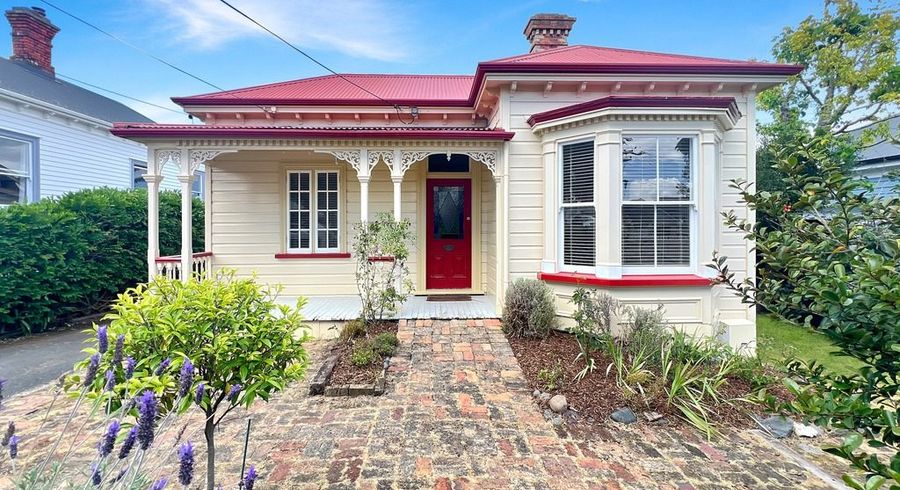  at 9 Ewen Alison Avenue, Devonport, North Shore City, Auckland