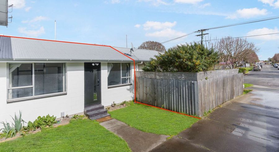  at 2/42 Mathesons Road, Phillipstown, Christchurch