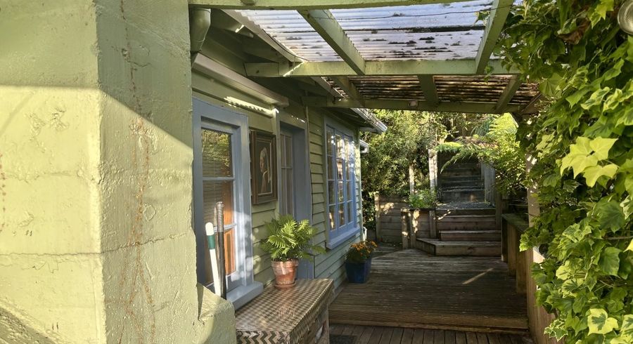  at 48 Pinehaven Road, Pinehaven, Upper Hutt, Wellington