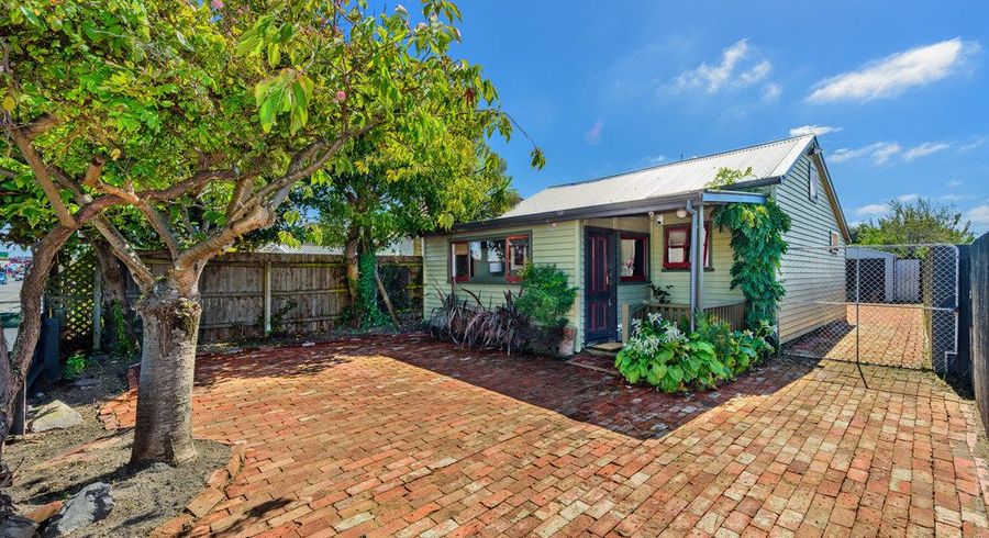  at 437 Ferry Road, Woolston, Christchurch City, Canterbury