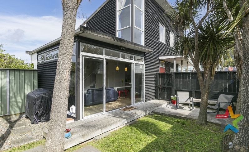 at 139B The Parade, Island Bay, Wellington