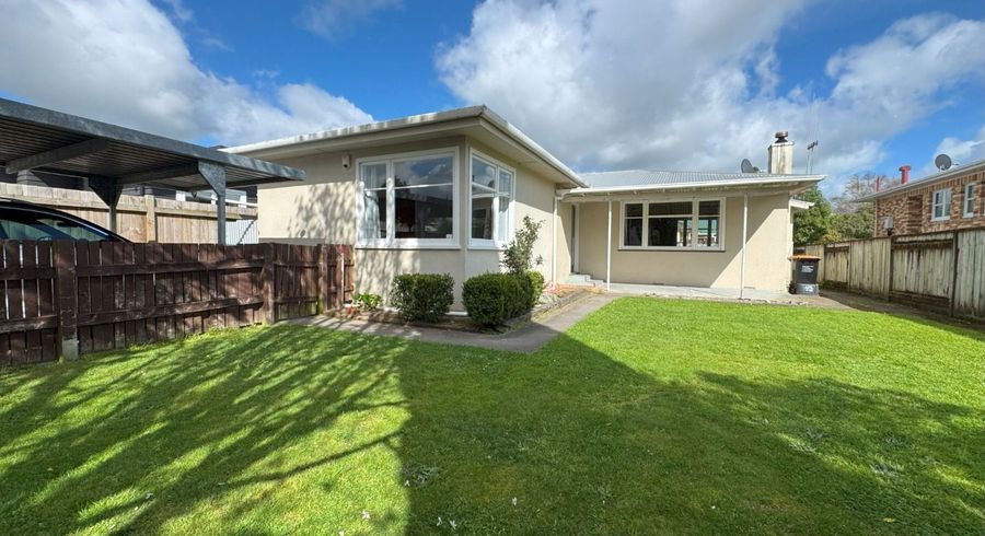  at 4 Alton Place, Hokowhitu, Palmerston North, Manawatu / Whanganui