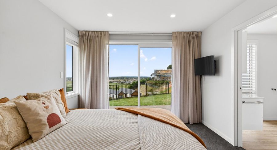  at 77 Oak Road, Poraiti, Napier, Hawke's Bay