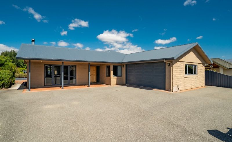  at 5 Larch Crescent, Alexandra, Alexandra