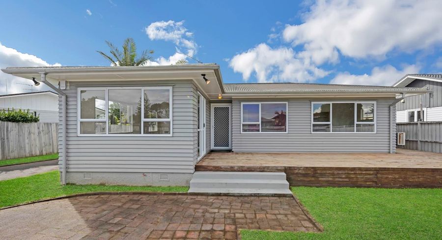  at 54 Edgewater Drive, Pakuranga, Manukau City, Auckland