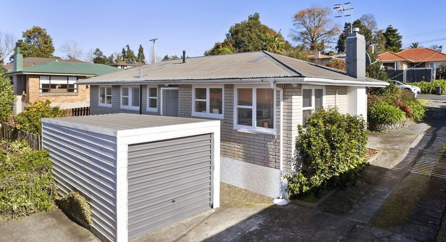  at 8 Simmonds Grove, Greerton, Tauranga, Bay Of Plenty