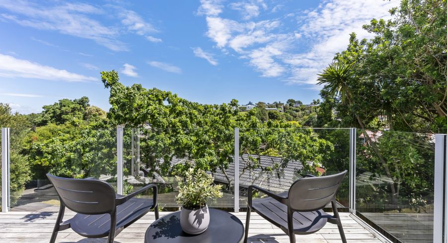  at 2/9 Marigold Place, Mairangi Bay, Auckland