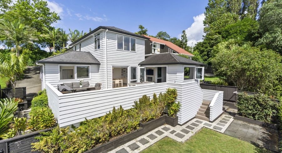  at 68 Exmouth Road, Northcote, Auckland