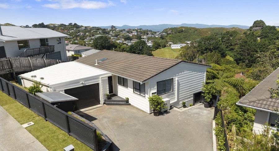  at 3 Evesham Place, Newlands, Wellington, Wellington